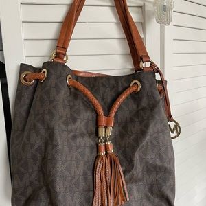 Authentic Michael Kors handbag with wallet